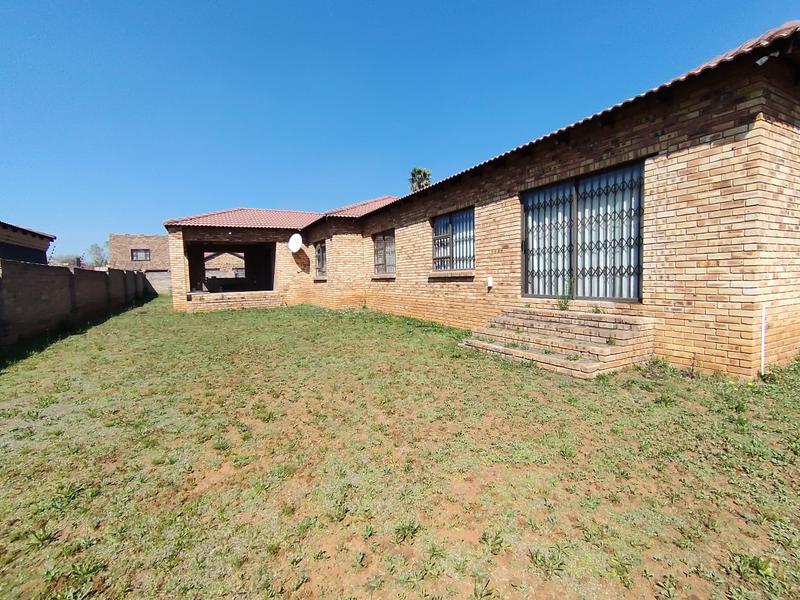 4 Bedroom Property for Sale in Vaalpark Free State